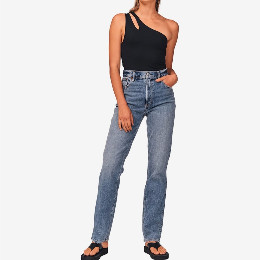 Abercrombie 90s Ultra High Rise Straight Jeans